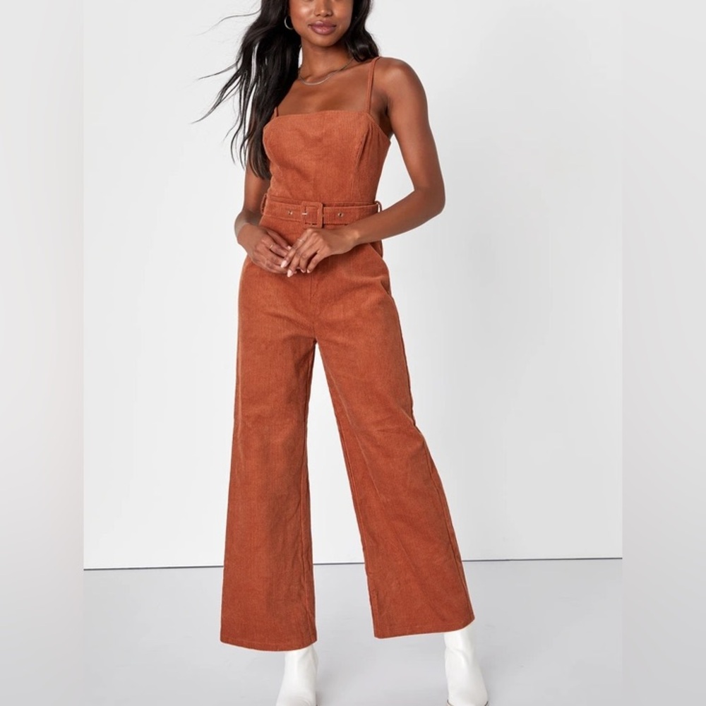NWOT Lulu's Rust Corduroy Wide Leg Jumpsuit with Belt Size Small